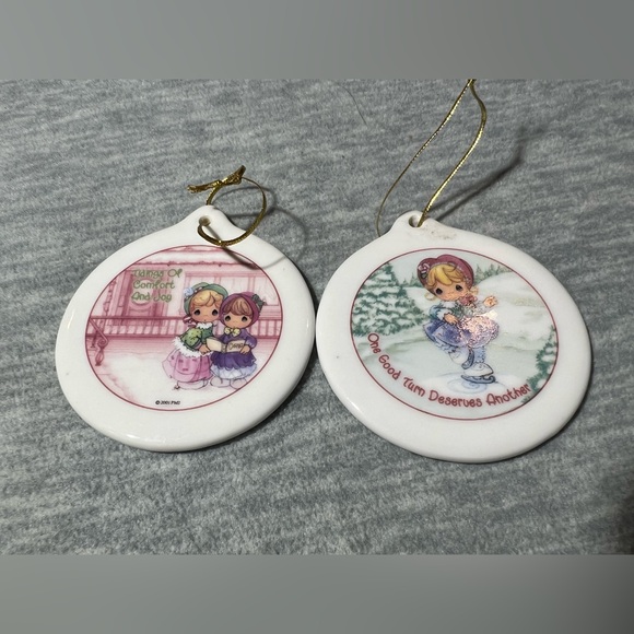 Vintage Precious Moments Christmas Remembered 2 Porcelain Holiday Ornaments 2001 - Picture 4 of 9